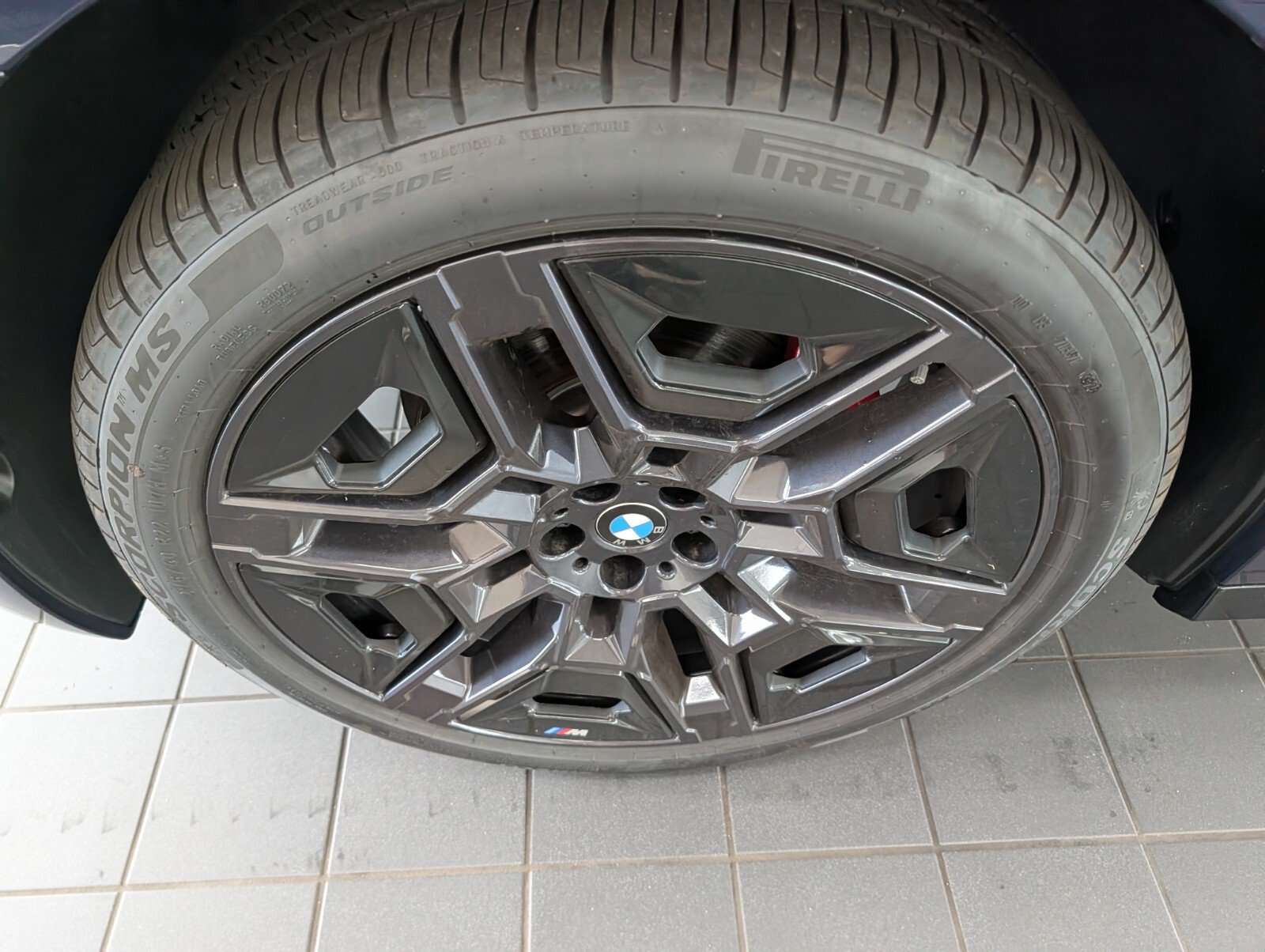 New 2026 BMW iX xDrive45 w/ M Sport Package AWD/4WD image 9