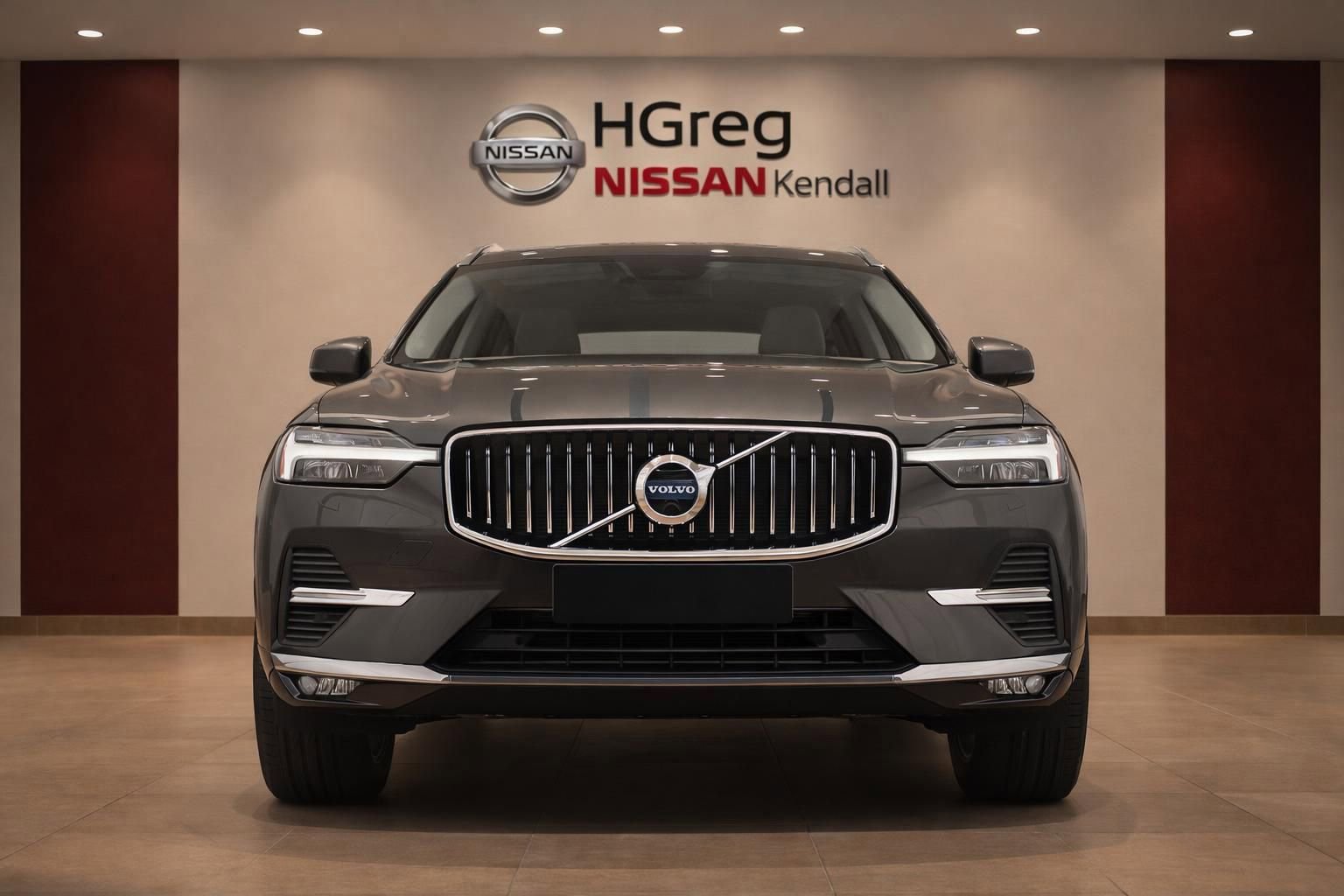 Used 2023 Volvo XC60 B5 Ultimate w/ Protection Package Premier FWD image 5