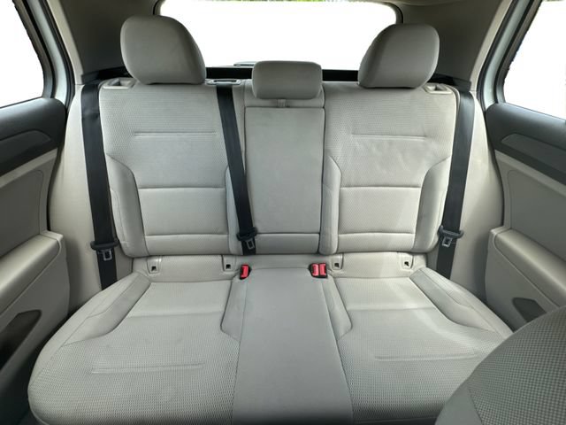 Used 2018 Volkswagen Golf S FWD image 14