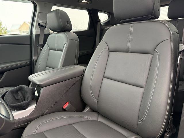 Used 2025 Chevrolet Blazer LT w/ Sound & Technology Package image 36