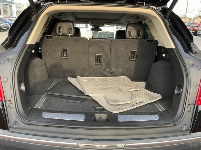 Used 2017 Cadillac XT5 Luxury w/ Driver Awareness Package image 18