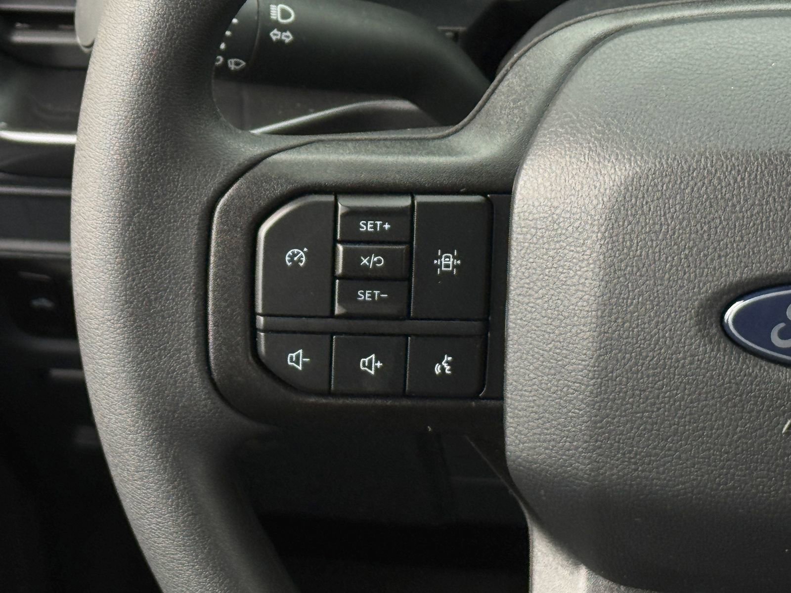 Used 2015 Ford F150 Lariat RWD image 11