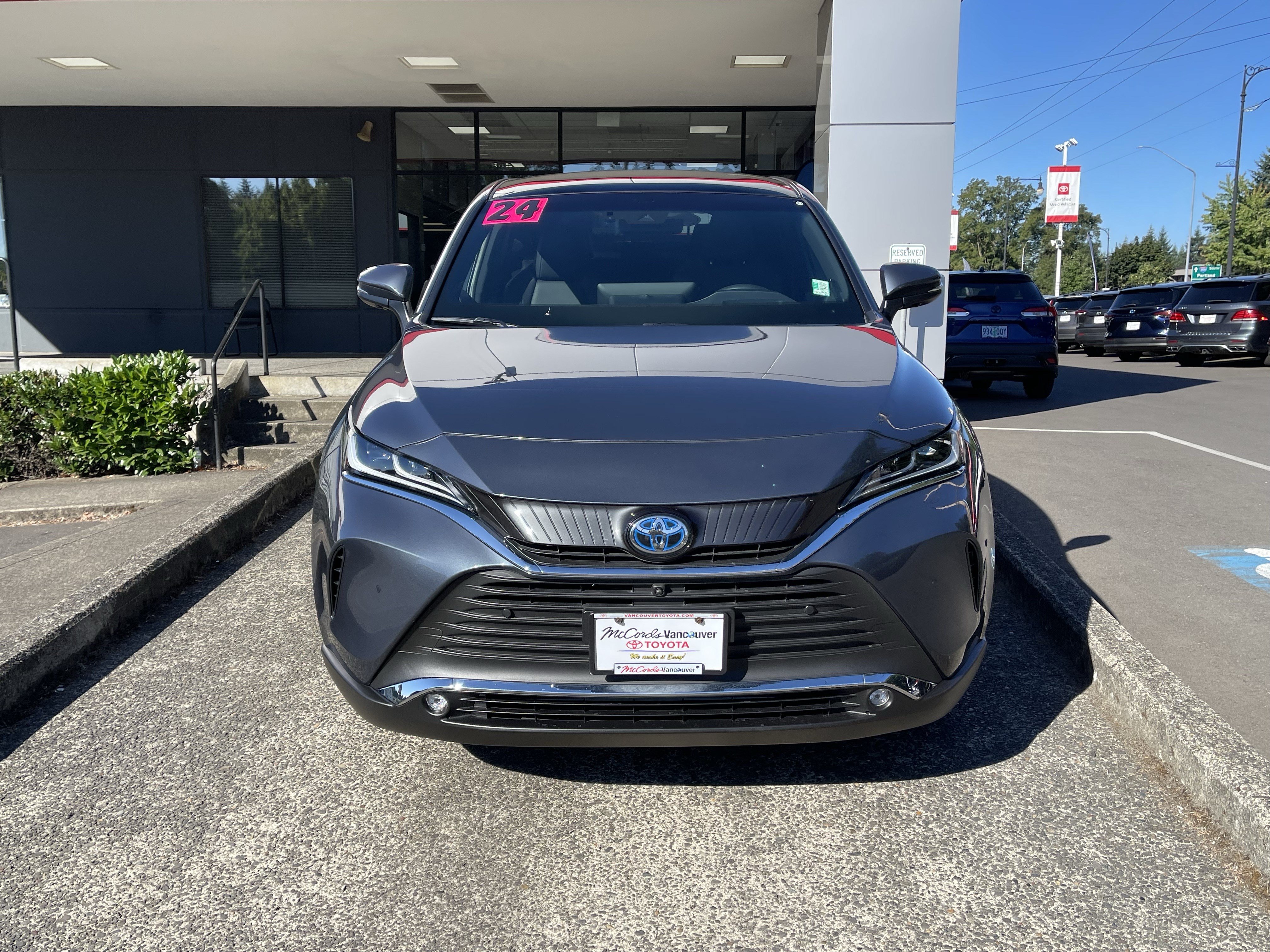 Certified 2024 Toyota Venza Limited AWD/4WD image 2