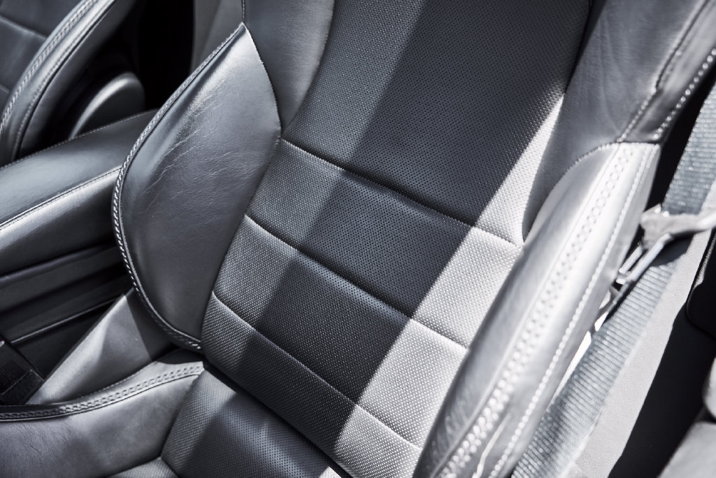 Used 2023 McLaren GT RWD image 46