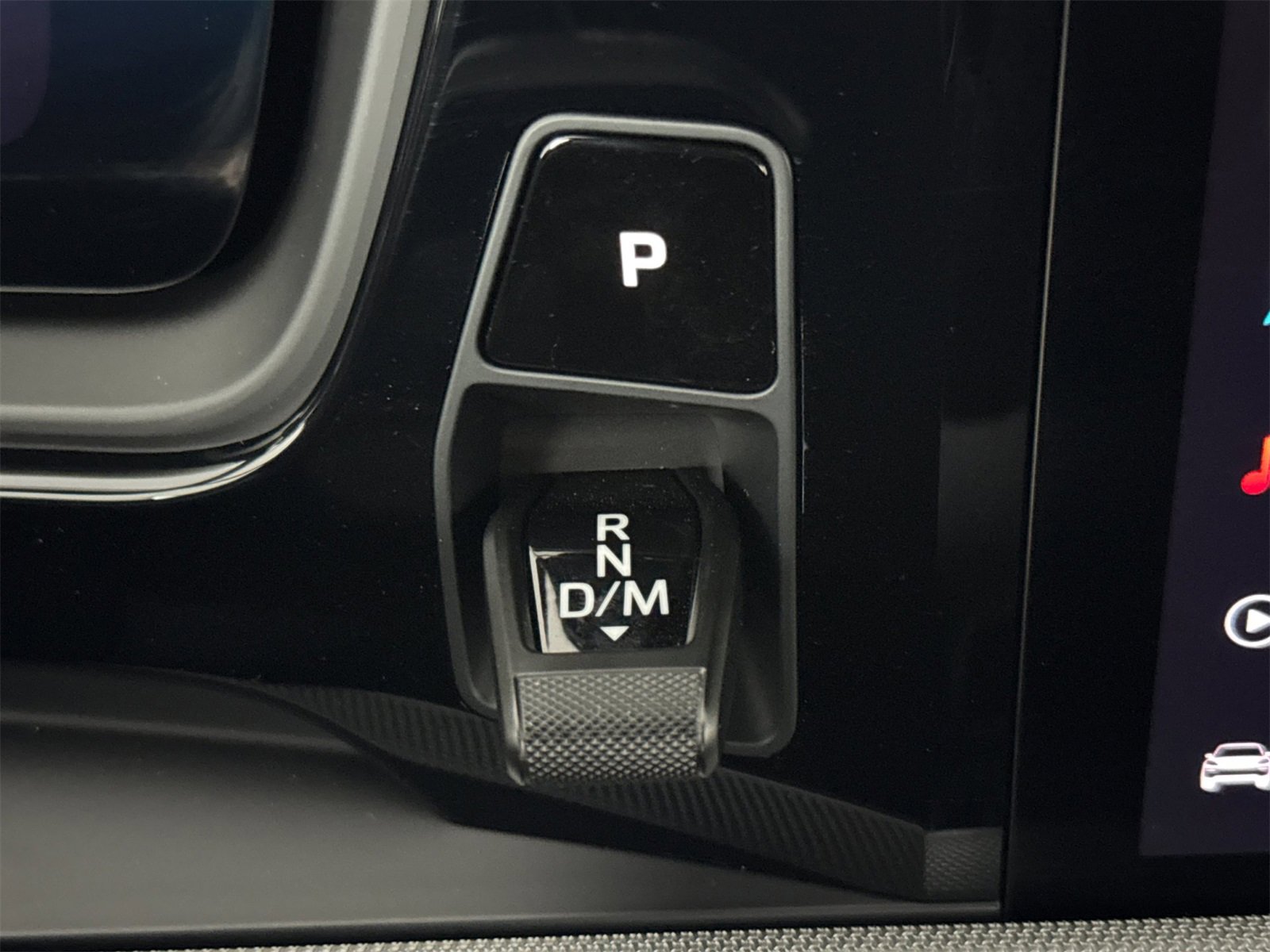 Used 2025 Porsche Cayenne Coupe image 26