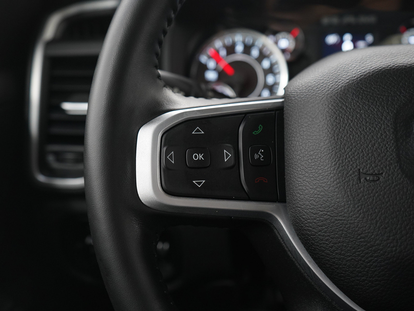 Used 2023 RAM 1500 Big Horn AWD/4WD image 24