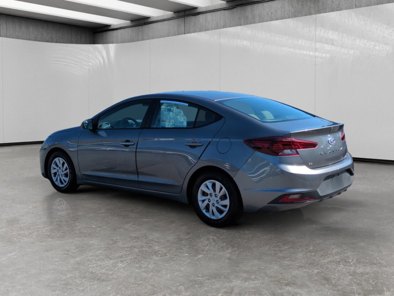 Used 2019 Hyundai Elantra SE FWD image 5