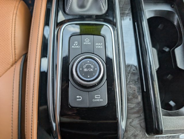 Used 2023 INFINITI QX80 Sensory w/ Cargo Package AWD/4WD image 32