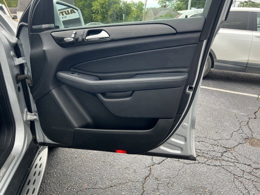 Used 2018 Mercedes-Benz GLE 350 4MATIC image 33