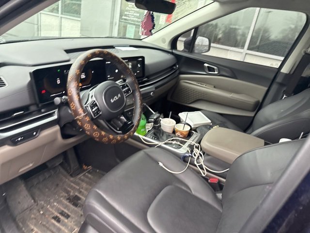 Used 2026 Kia Carnival image 8