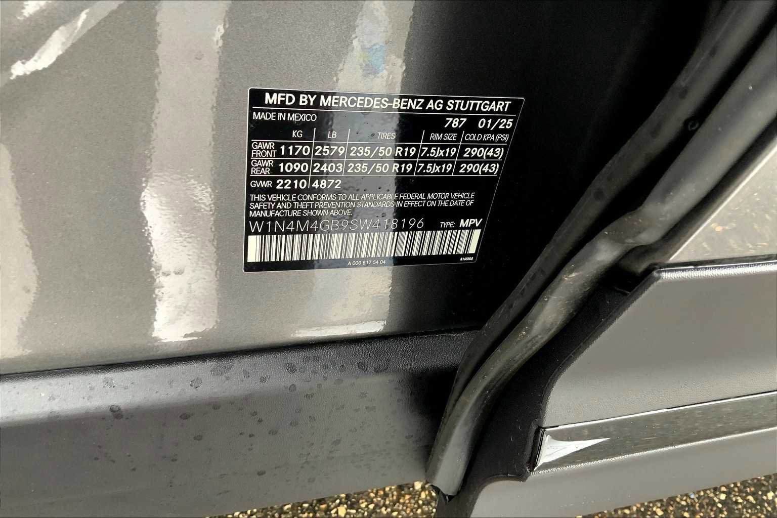 Certified 2025 Mercedes-Benz GLB 250 image 15