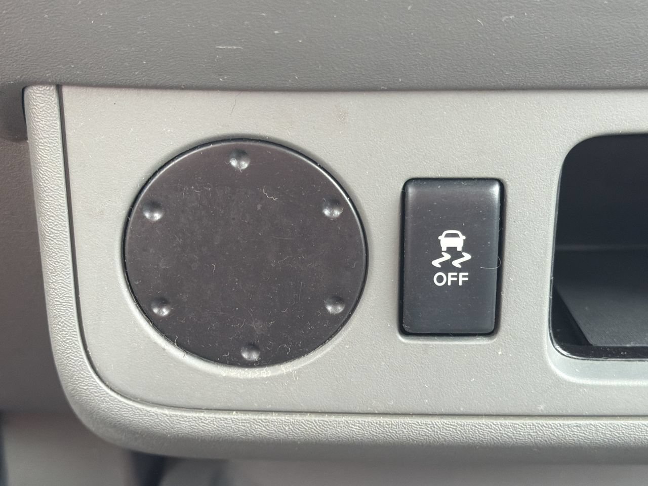 Used 2019 Nissan Frontier SV RWD image 8