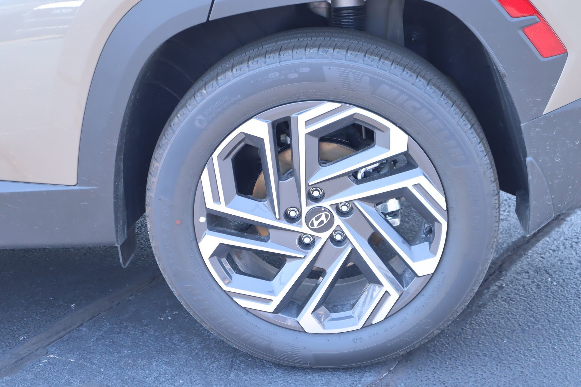 New 2026 Hyundai Tucson Limited AWD/4WD image 19