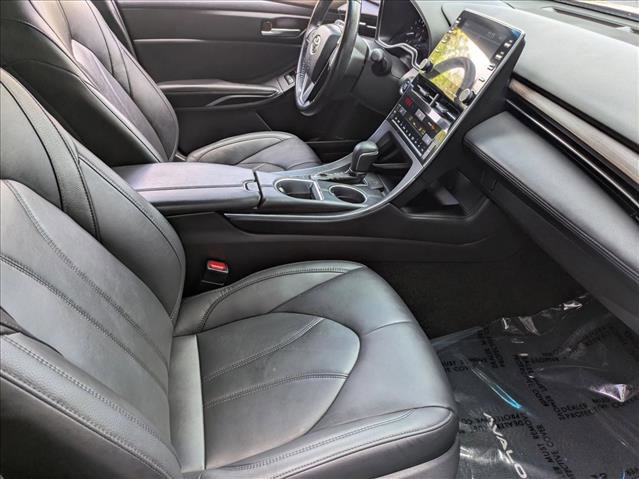 Used 2019 Toyota Avalon XLE FWD image 19