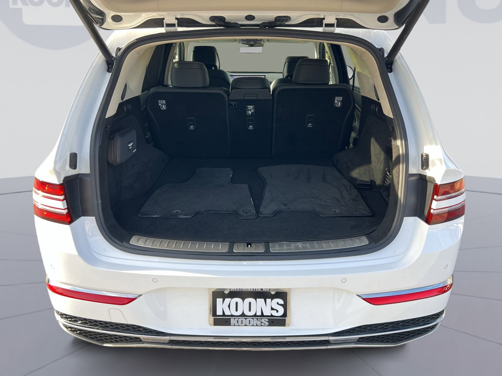 Used 2025 Genesis GV80 3.5T Prestige image 26