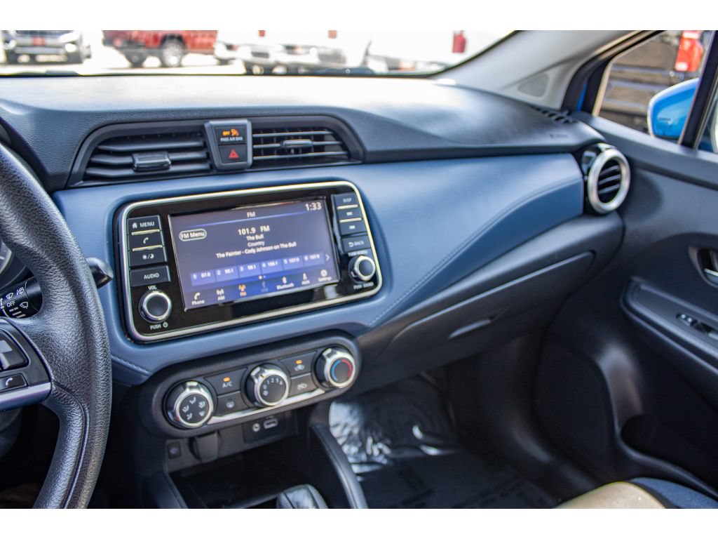 Used 2023 Nissan Versa SV FWD image 39