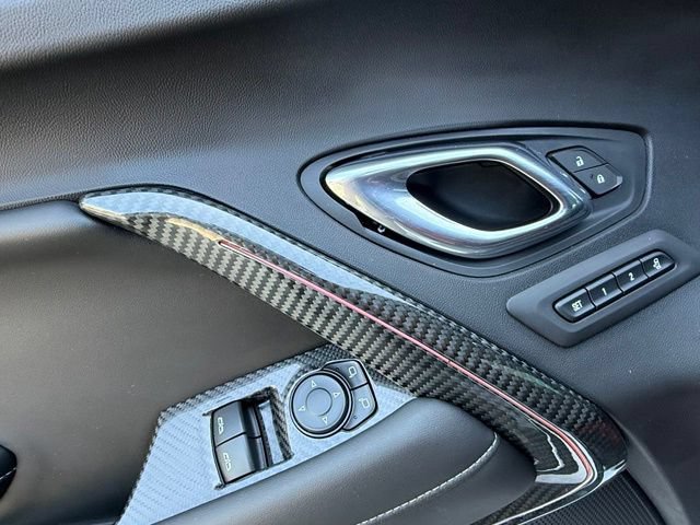 Used 2021 Chevrolet Camaro SS RWD image 13