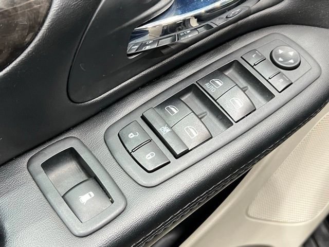 Used 2020 Dodge Grand Caravan SE FWD image 20