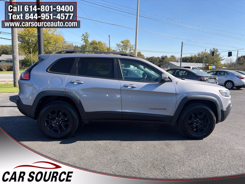 Used 2020 Jeep Cherokee Trailhawk w/ Cold Weather Group AWD/4WD image 4