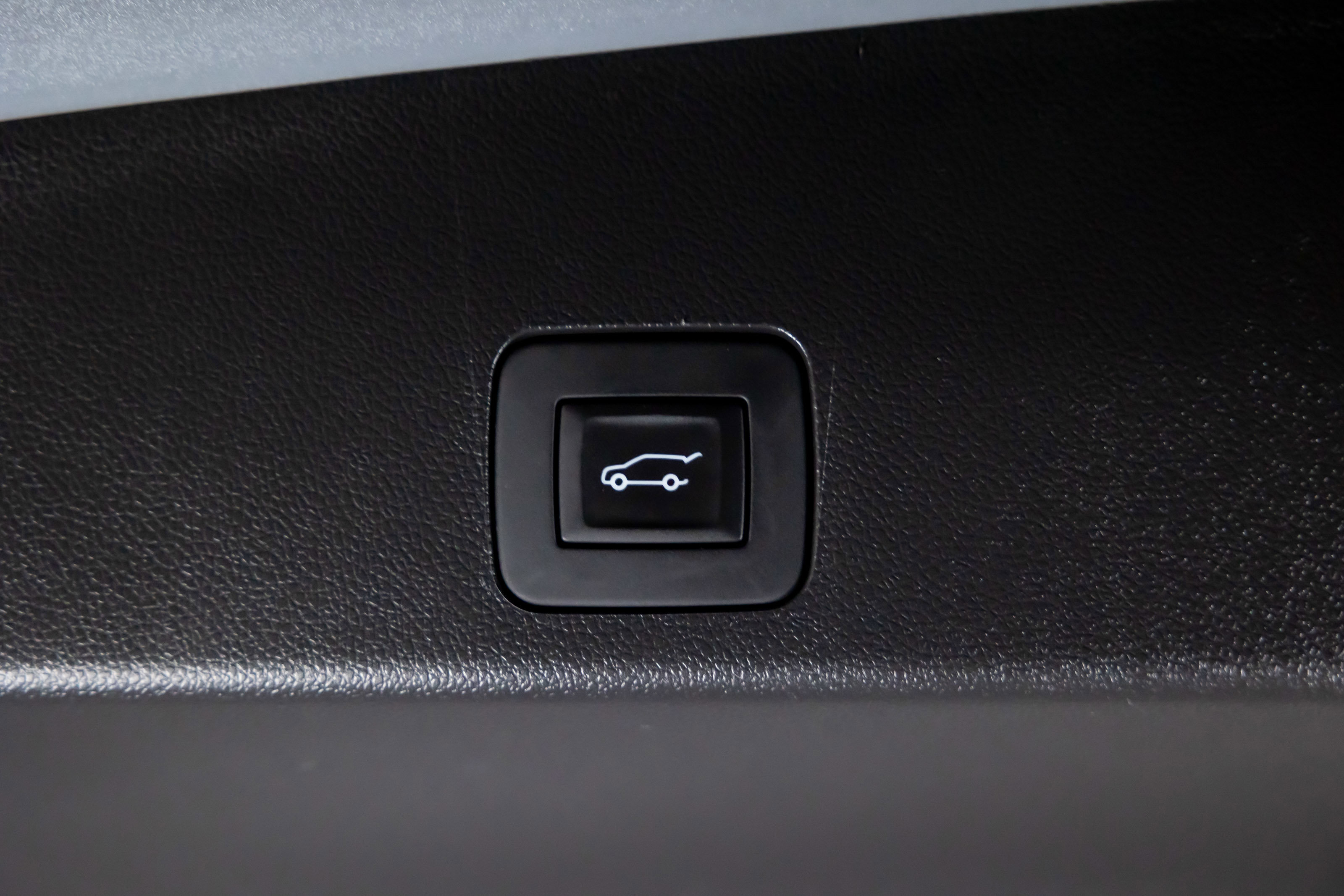 Used 2025 Buick Encore GX Sport Touring image 37