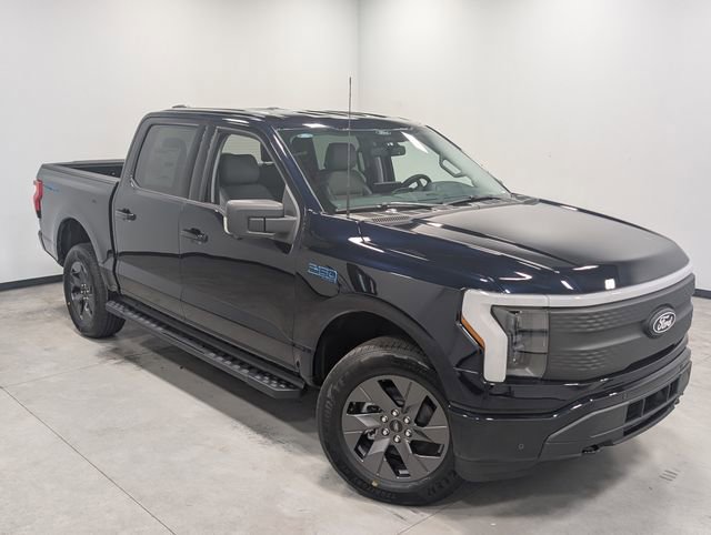 New 2025 Ford F150 Lightning Flash AWD/4WD image 25