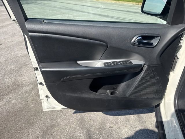 Used 2017 Dodge Journey SE image 14