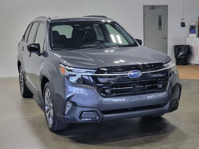 Certified 2025 Subaru Forester Touring AWD/4WD image 4