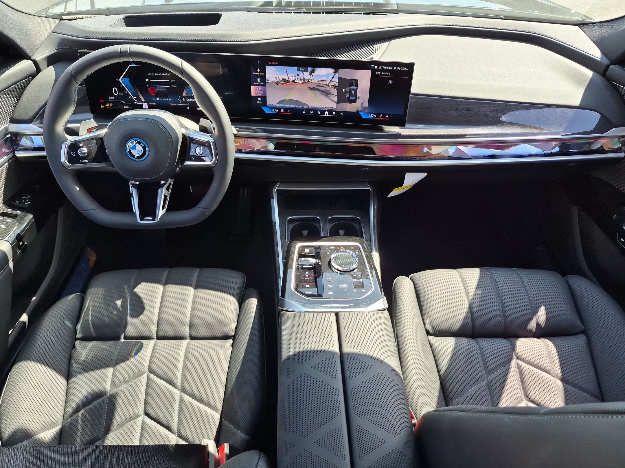 New 2026 BMW 750e xDrive w/ Premium Package AWD/4WD image 29