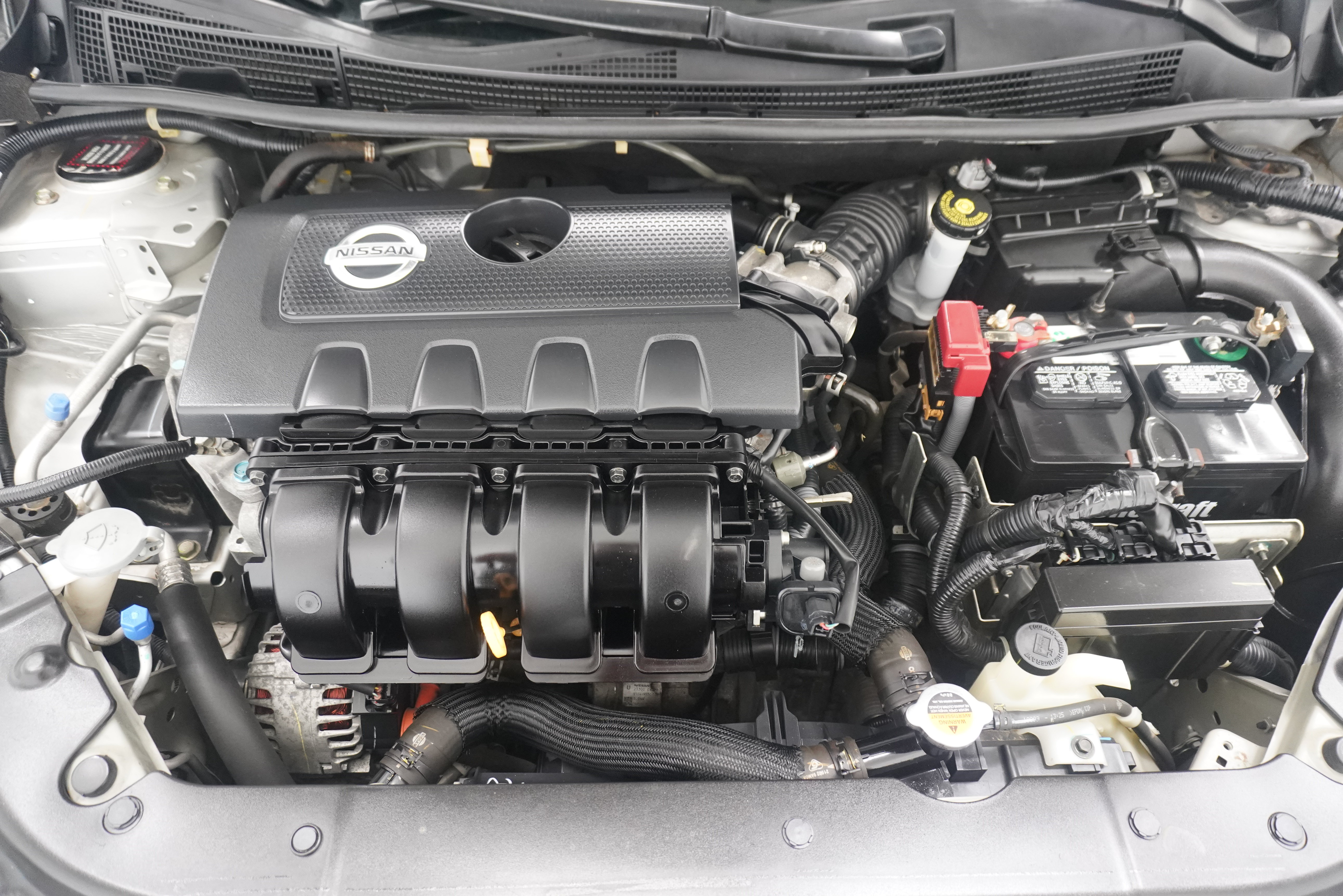 Used 2014 Nissan Sentra SR w/ SR Driver Package FWD image 25