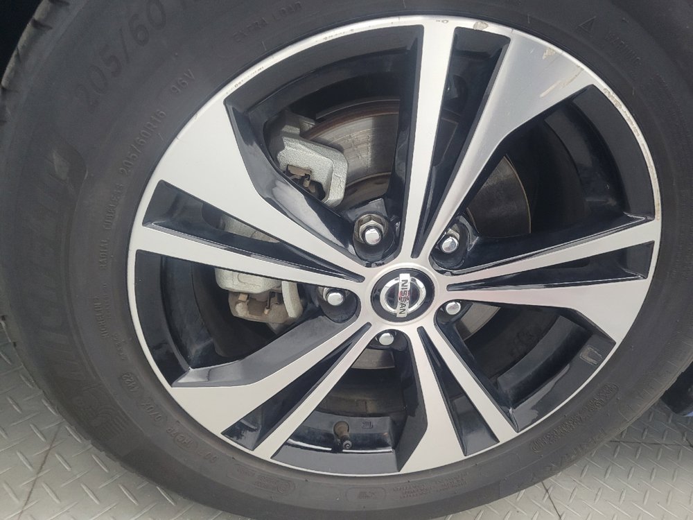 Used 2023 Nissan Sentra SV FWD image 31