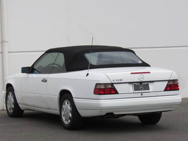 Used 1994 Mercedes-Benz E 320 Convertible image 5