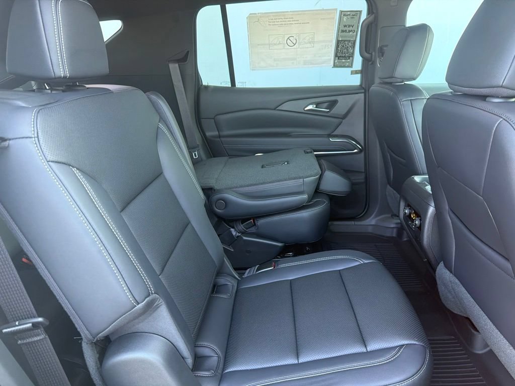 New 2026 Chevrolet Traverse LT w/ Sun and Wheel Package AWD/4WD image 8