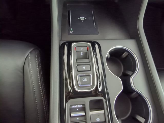 New 2025 Honda Pilot Touring image 41