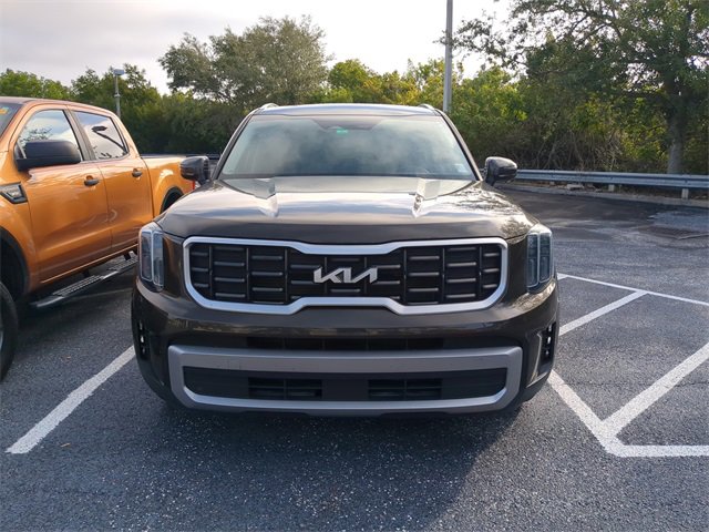 Used 2023 Kia Telluride S w/ S Sunroof Package image 7