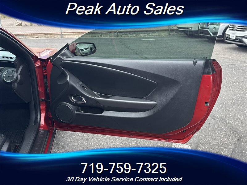 Used 2015 Chevrolet Camaro LT RWD image 30