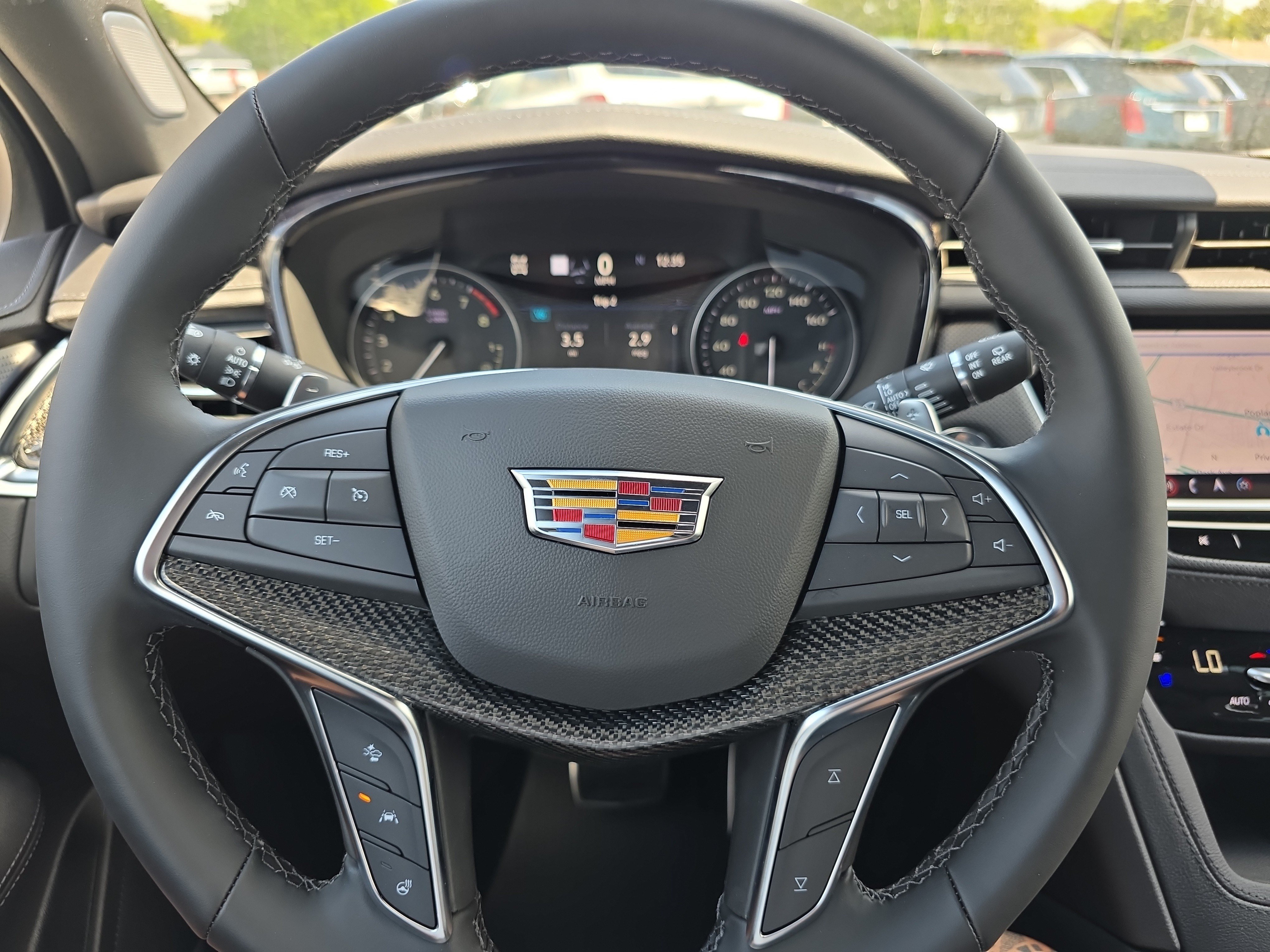 New 2026 Cadillac XT5 Sportv w/ LPO, Onyx Lite Package AWD/4WD image 9