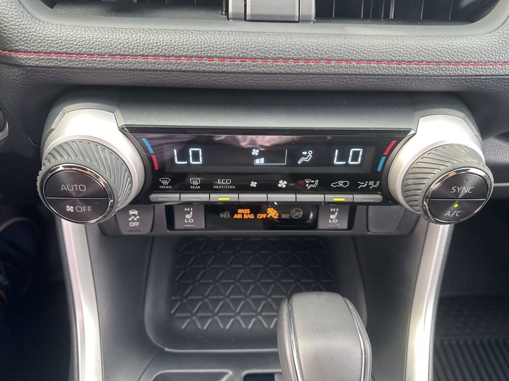 Certified 2025 Toyota RAV4 SE image 23