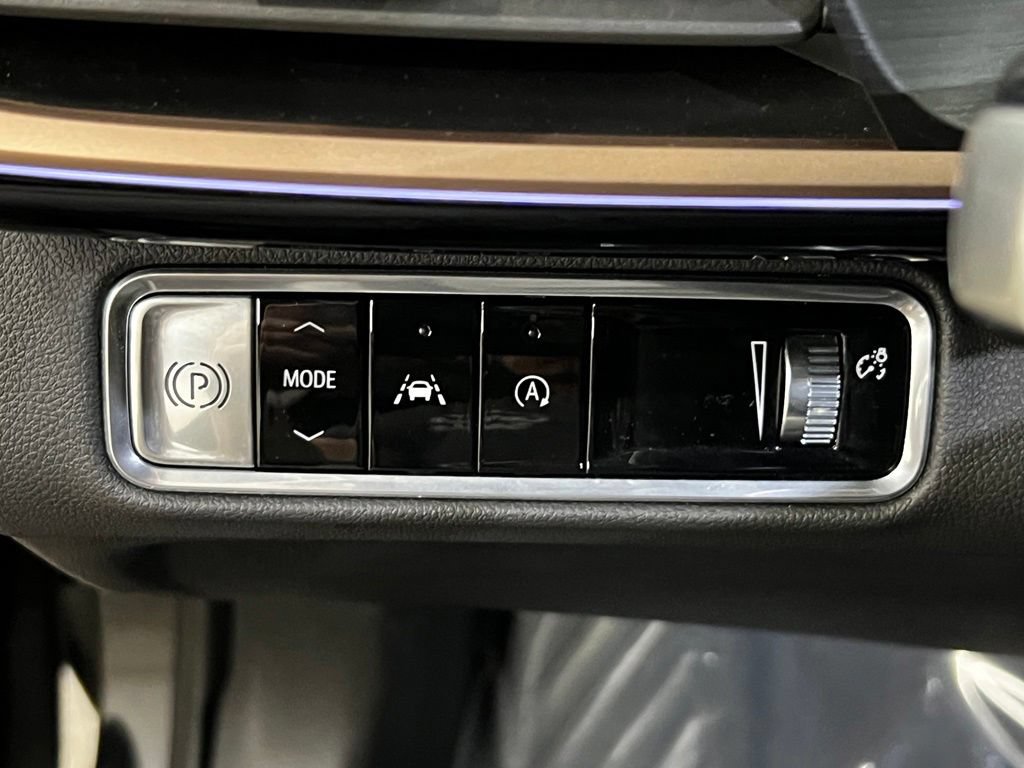 Certified 2025 Buick Envision Sport Touring AWD/4WD image 14