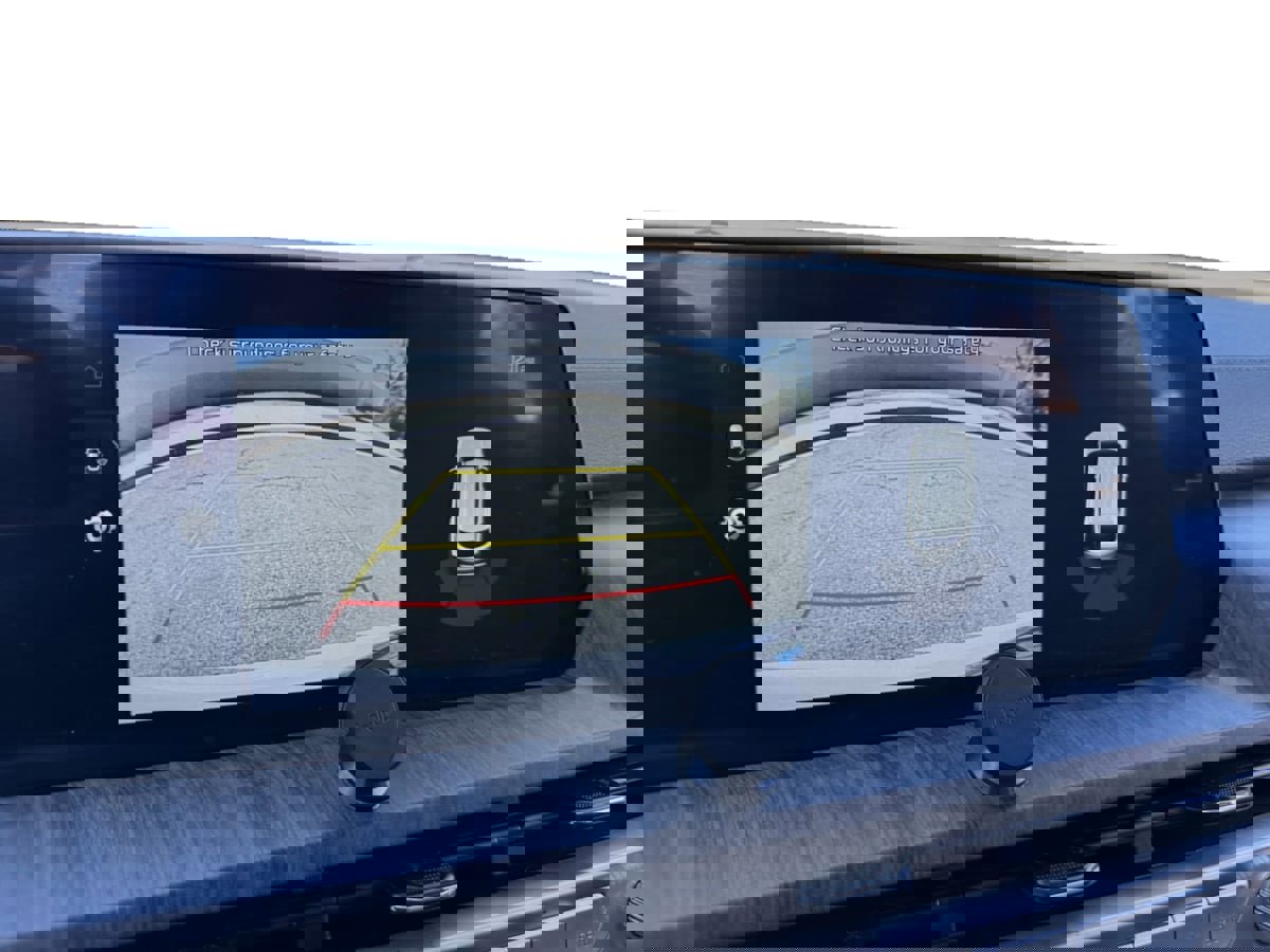 Used 2024 Kia Telluride EX w/ EX Captain's Chair Package image 13