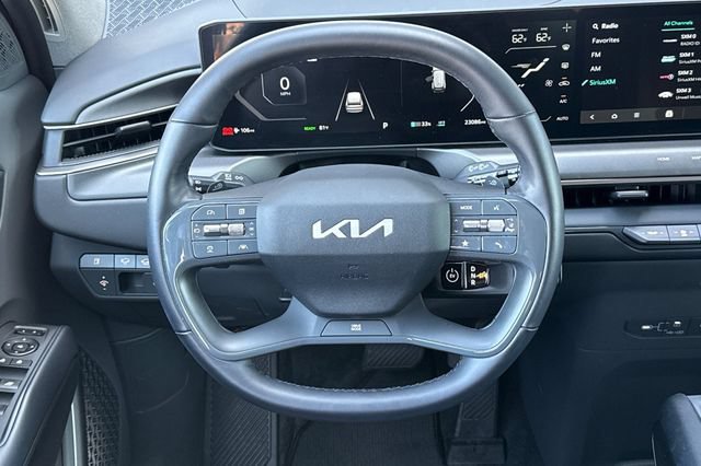 Certified 2024 Kia EV9 Light Long Range RWD image 18