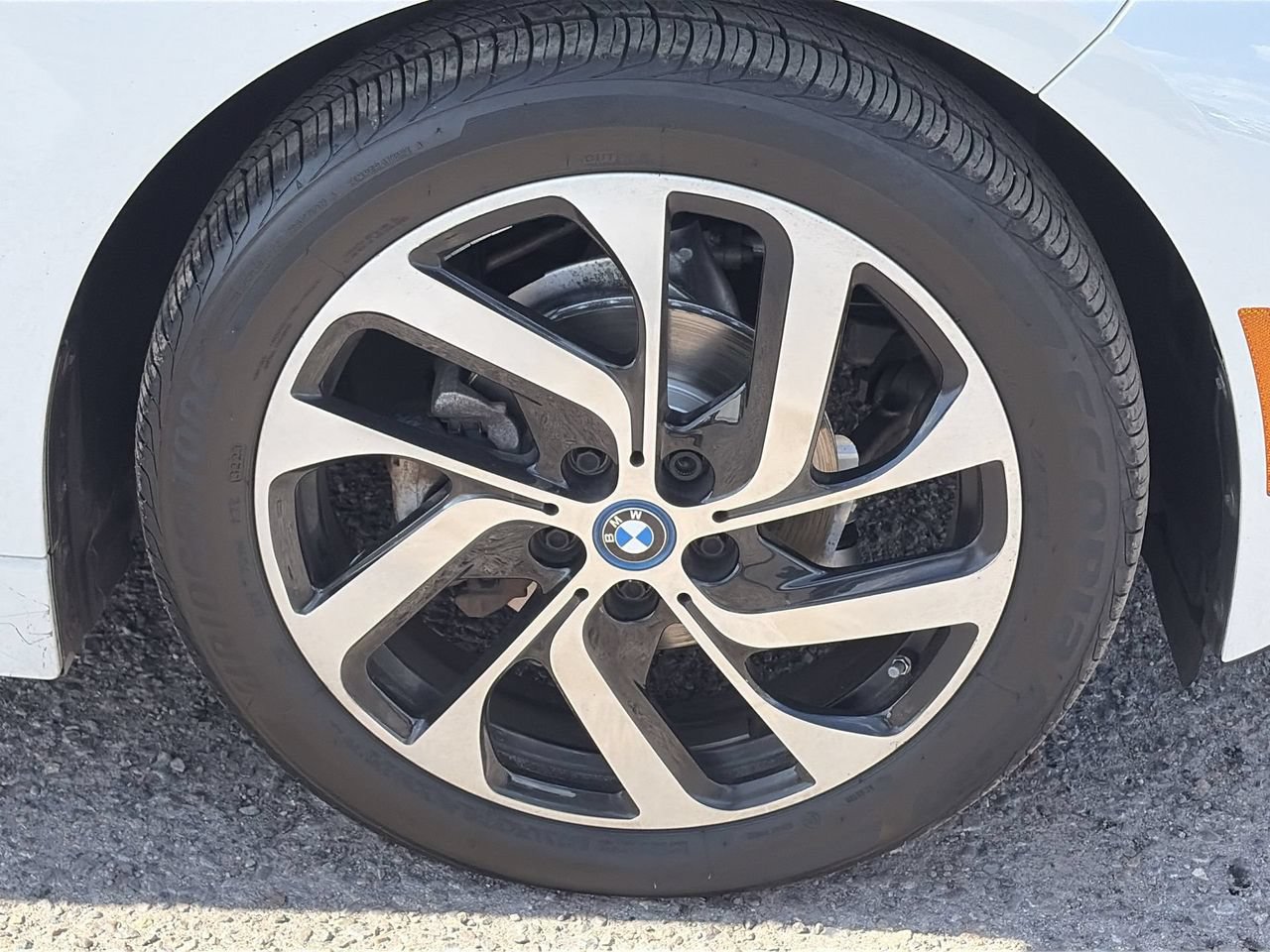 Used 2017 BMW i3 w/ Range Extender RWD image 9