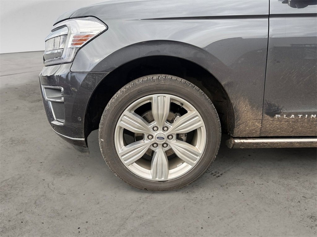 Certified 2024 Ford Expedition Platinum image 9