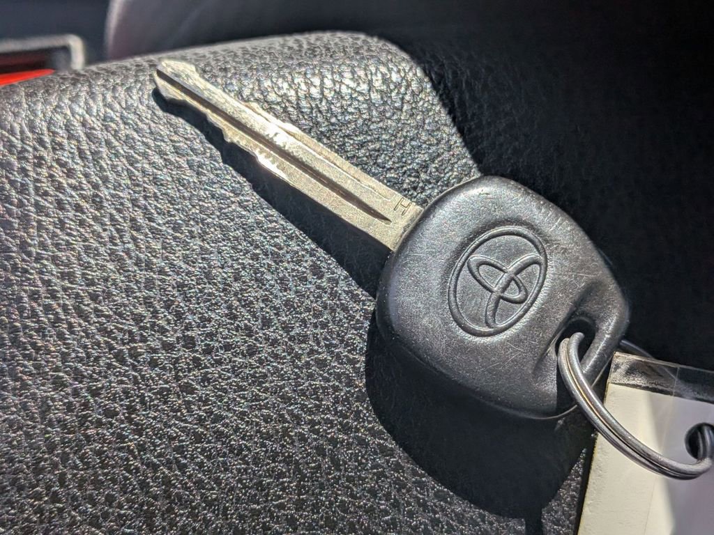 Used 2014 Toyota Corolla L FWD image 34