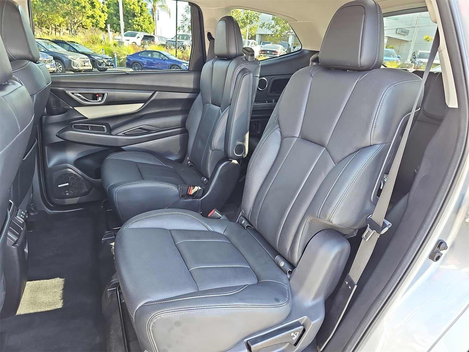 Certified 2022 Subaru Ascent Limited w/ Technology Package image 16