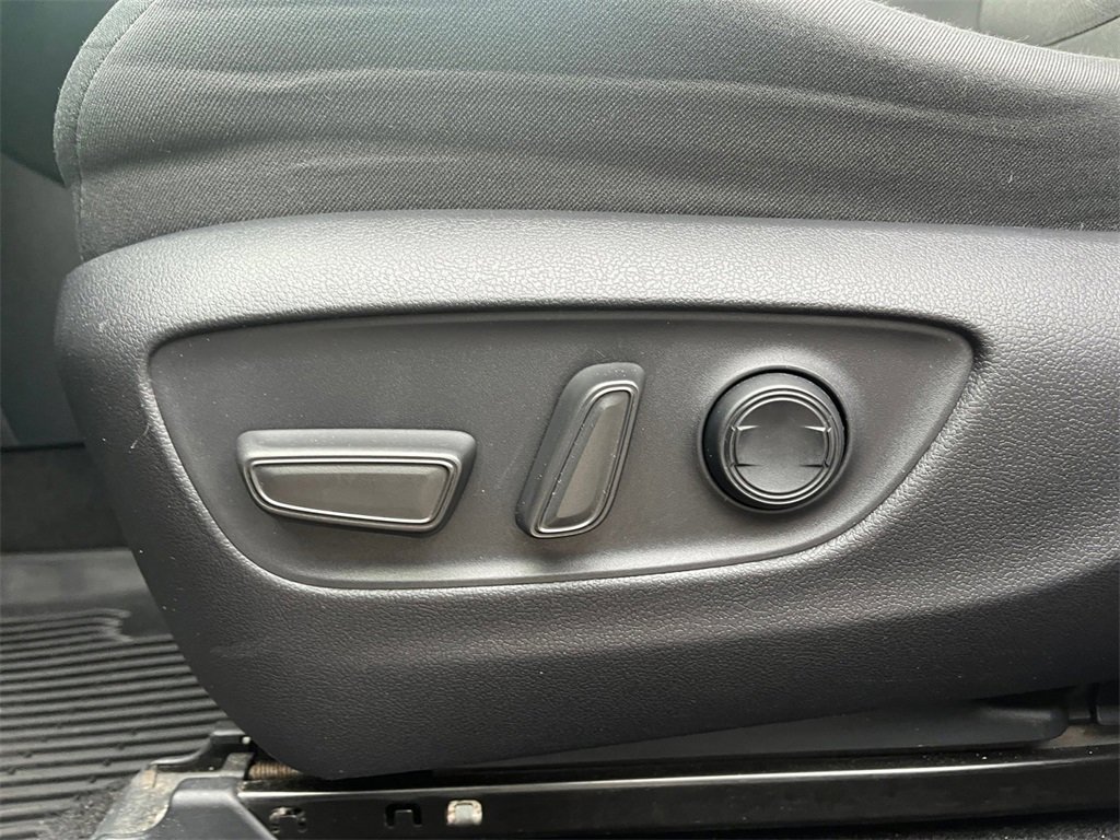 Used 2019 Toyota RAV4 XLE image 13