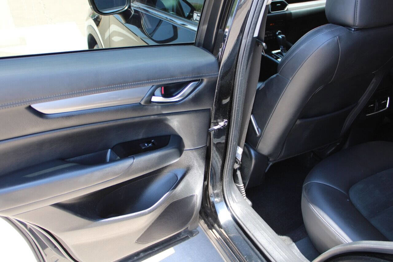 Used 2018 MAZDA CX-5 Touring w/ Preferred Equipment Package image 13