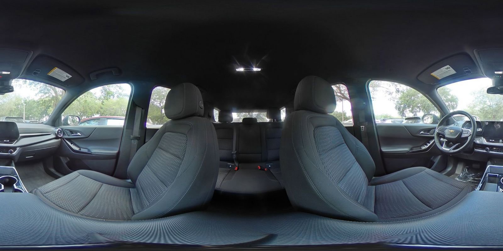 Used 2025 Chevrolet Equinox LT FWD image 42