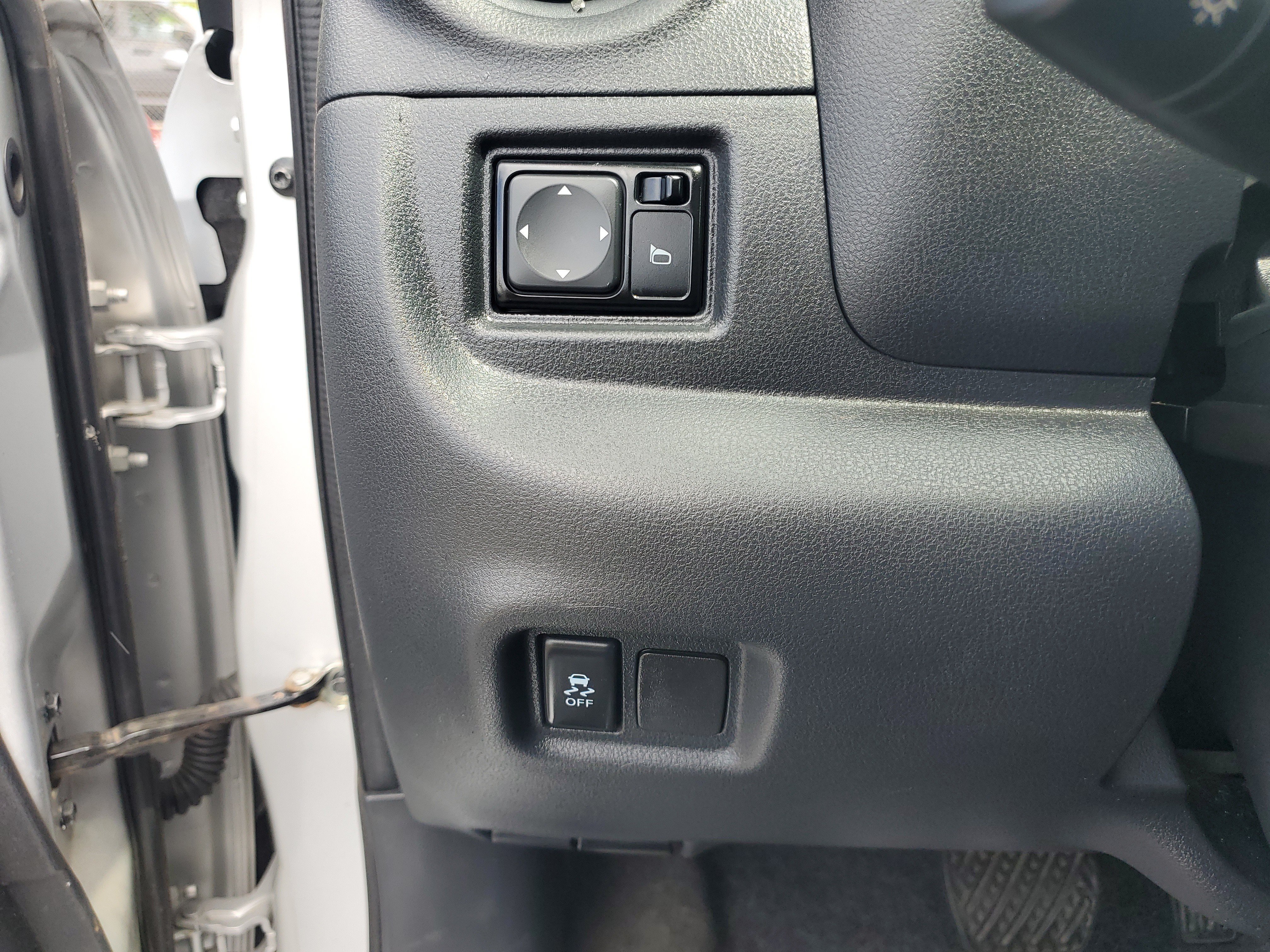 Used 2016 Nissan Versa S Plus FWD image 24