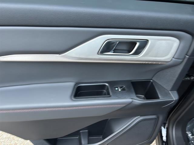 New 2025 Ford Explorer Active w/ Active Comfort Package image 16