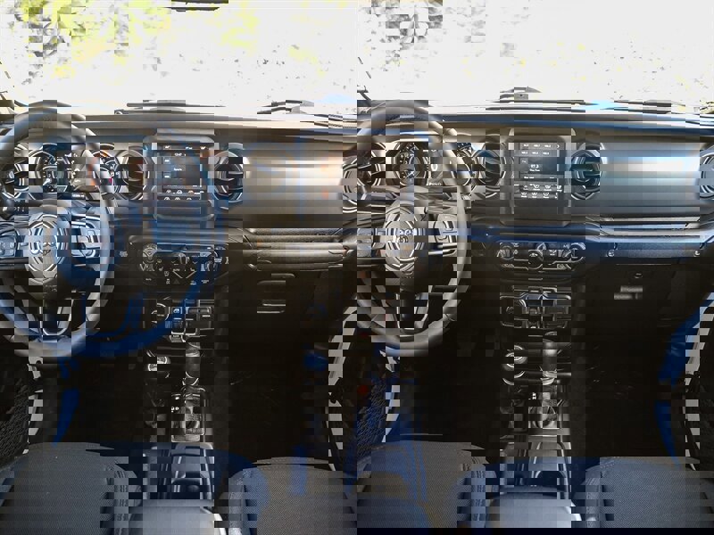 Used 2023 Jeep Gladiator Willys image 20